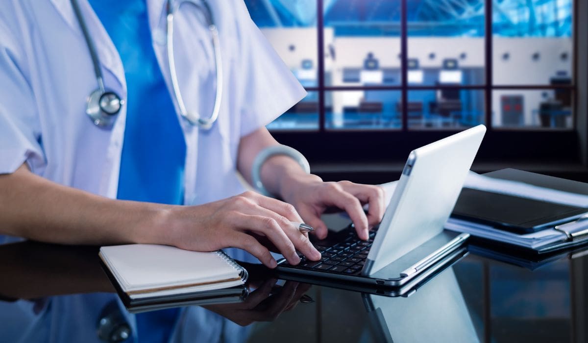 Medical & Healthcare Medical & Healthcare<br />